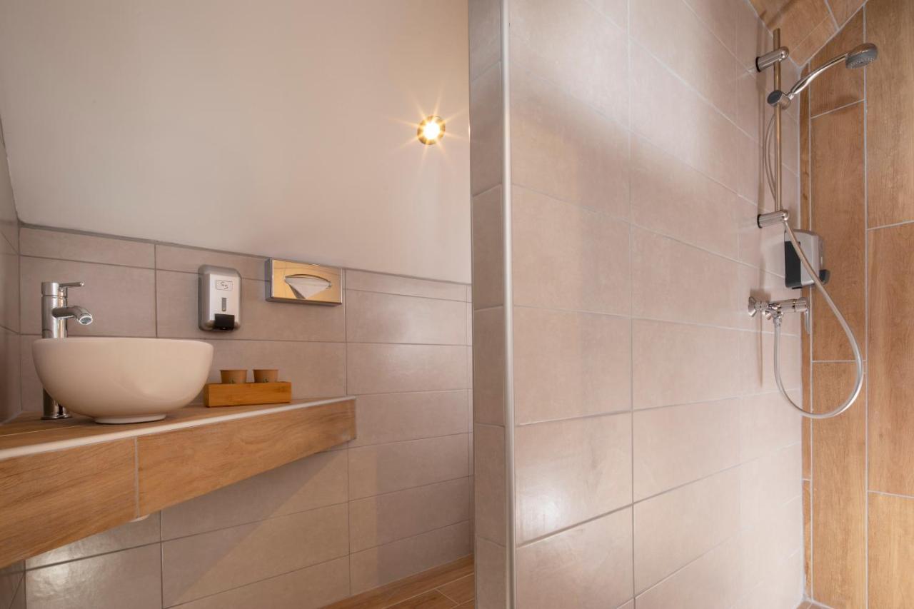 Cocoon Inn 3*